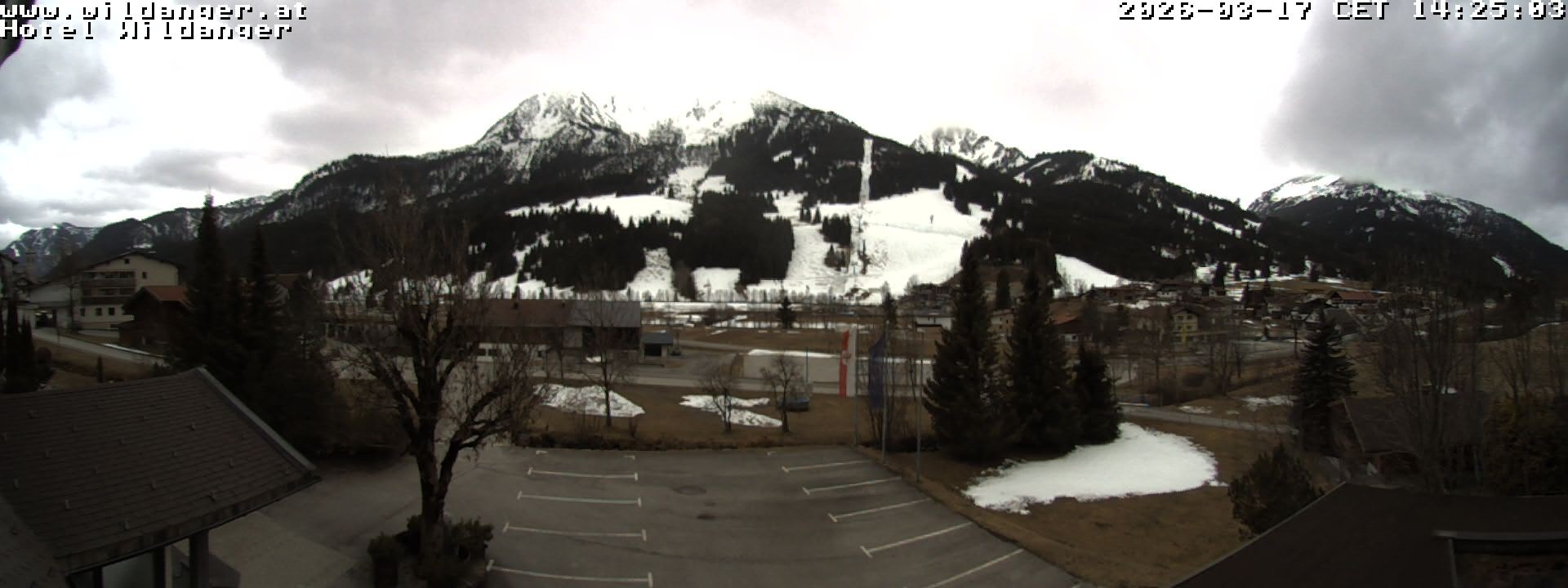 Archived image Webcam Hotel Wildanger - Zöblen