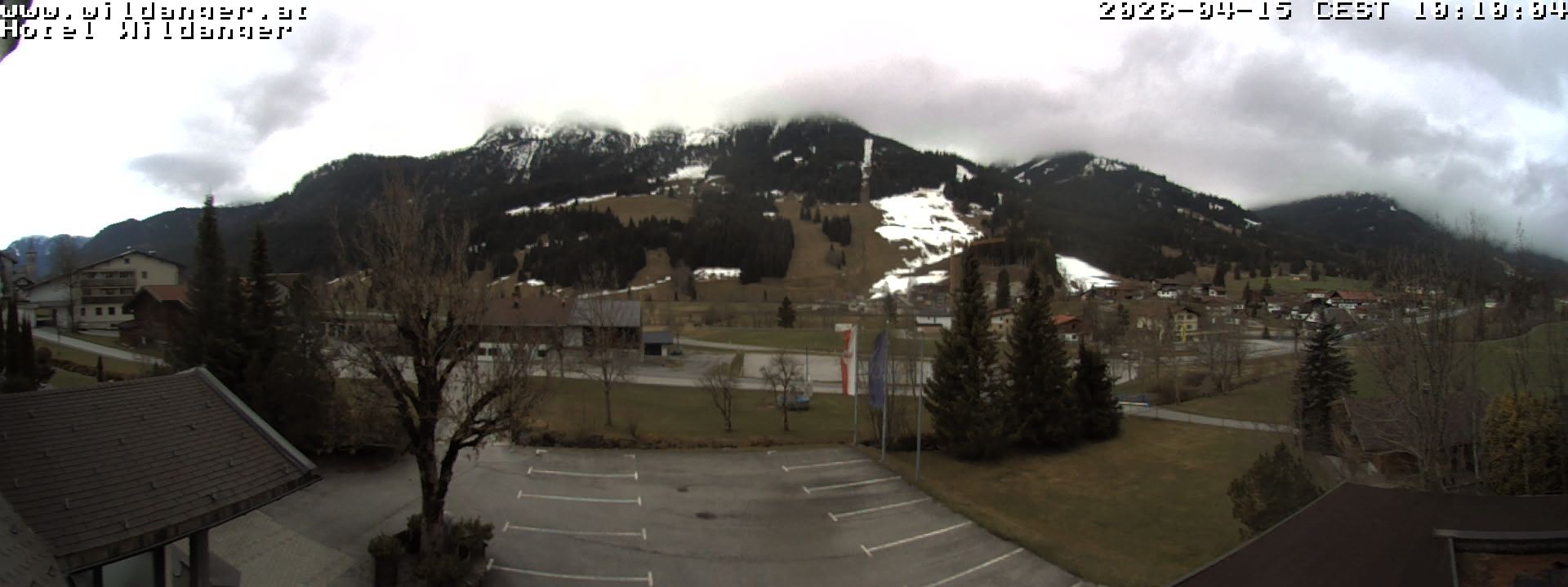 Archived image Webcam Hotel Wildanger - Zöblen