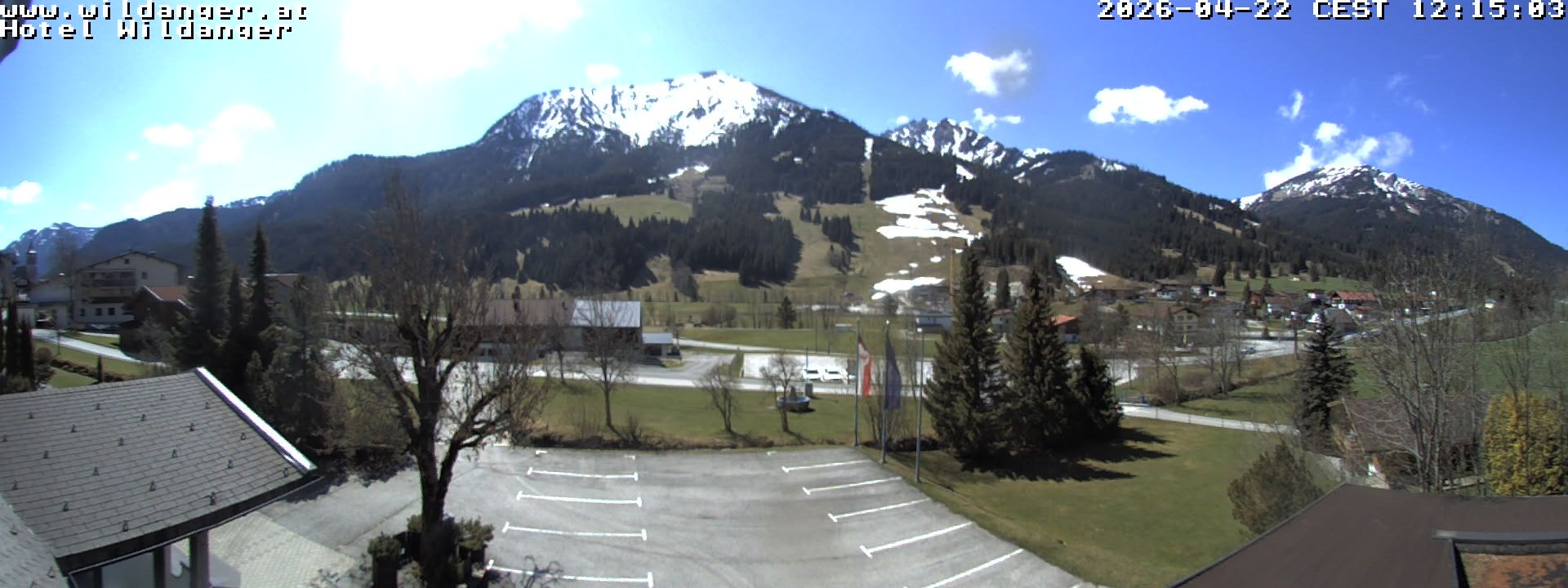 Archived image Webcam Hotel Wildanger - Zöblen