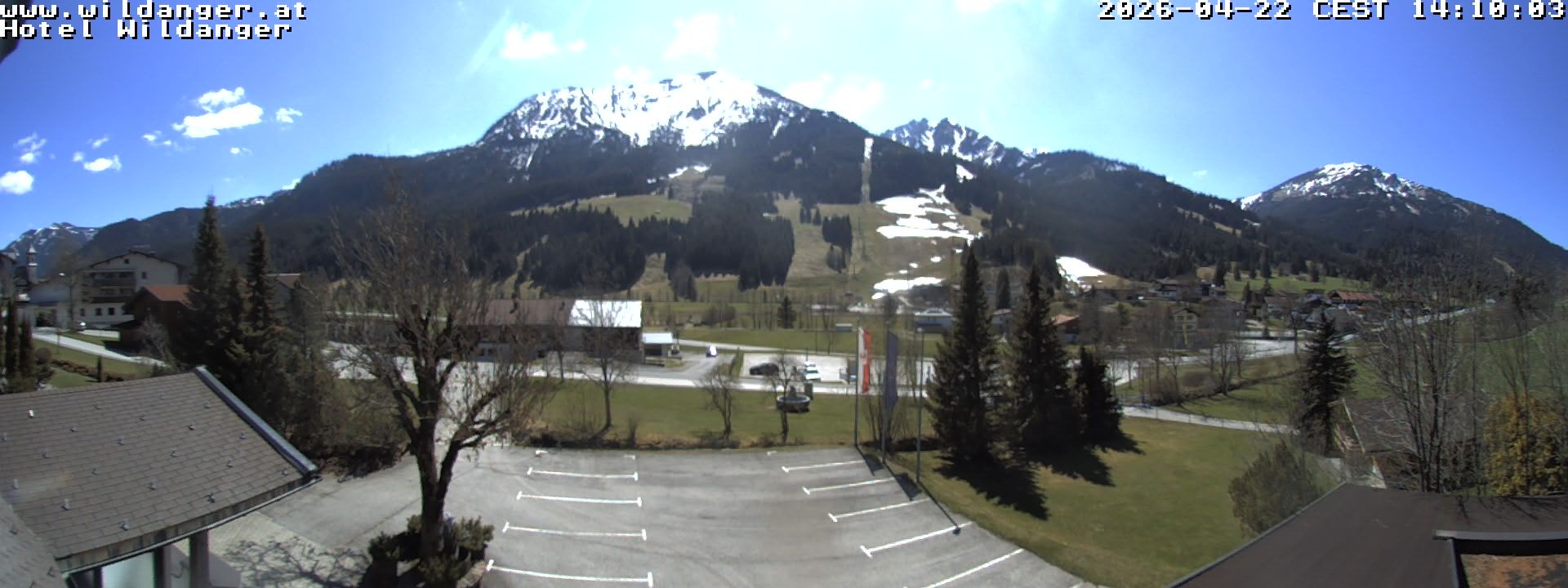 Archived image Webcam Hotel Wildanger - Zöblen