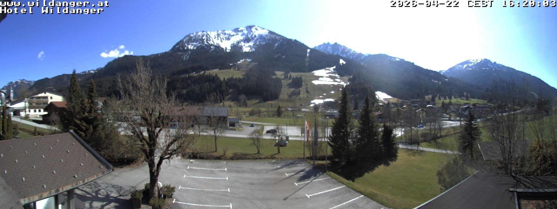 Archived image Webcam Hotel Wildanger - Zöblen