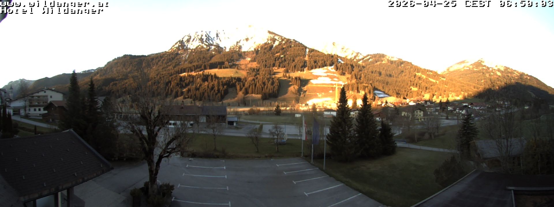Archived image Webcam Hotel Wildanger - Zöblen