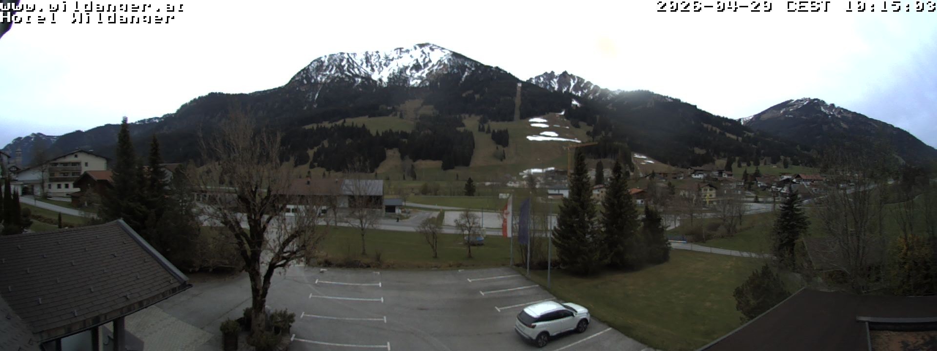 Archived image Webcam Hotel Wildanger - Zöblen