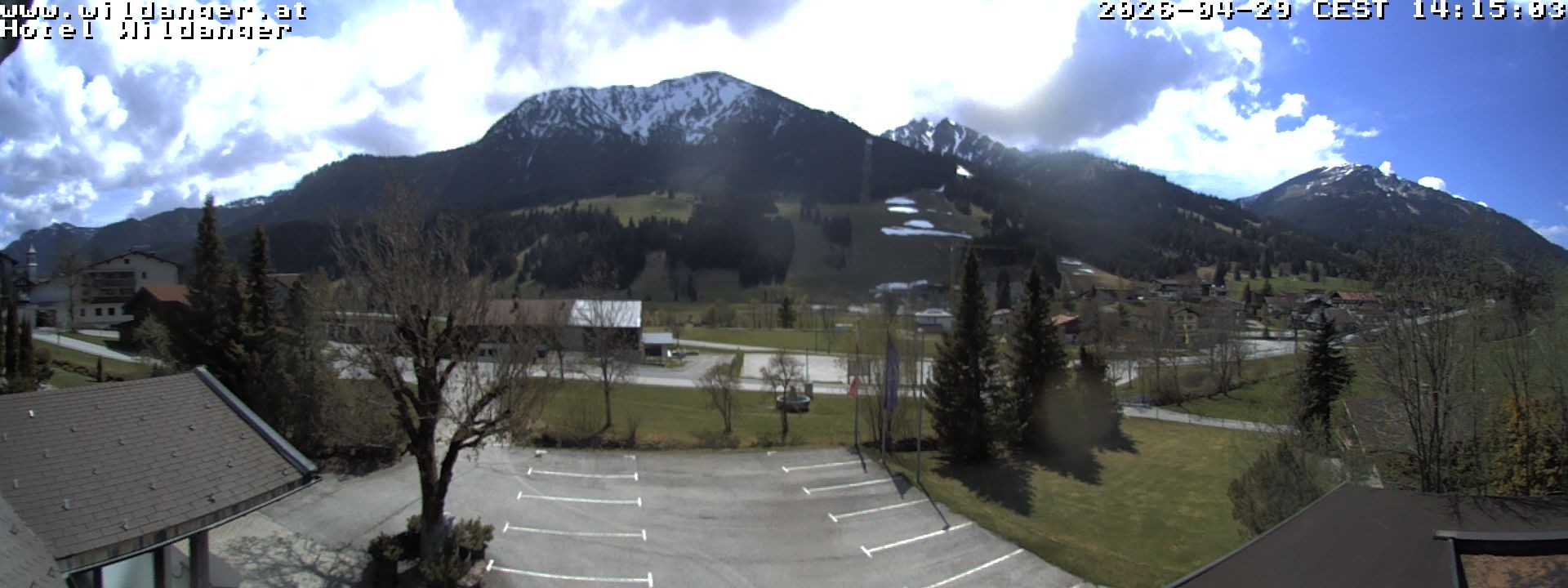 Archived image Webcam Hotel Wildanger - Zöblen