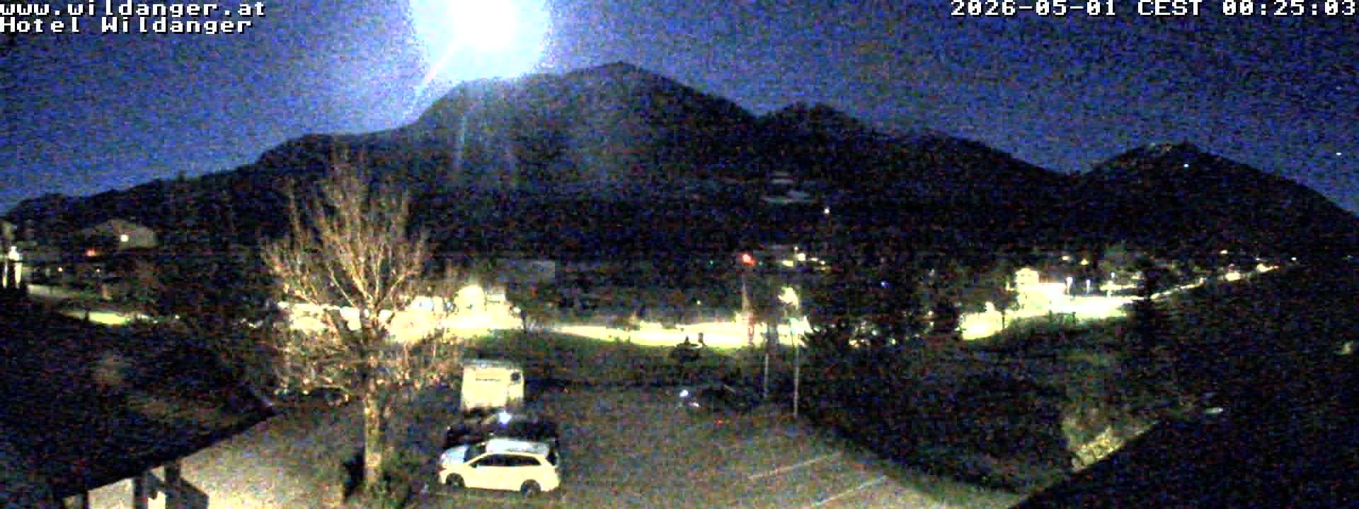 Archiv Foto Webcam Hotel Wildanger - Zöblen