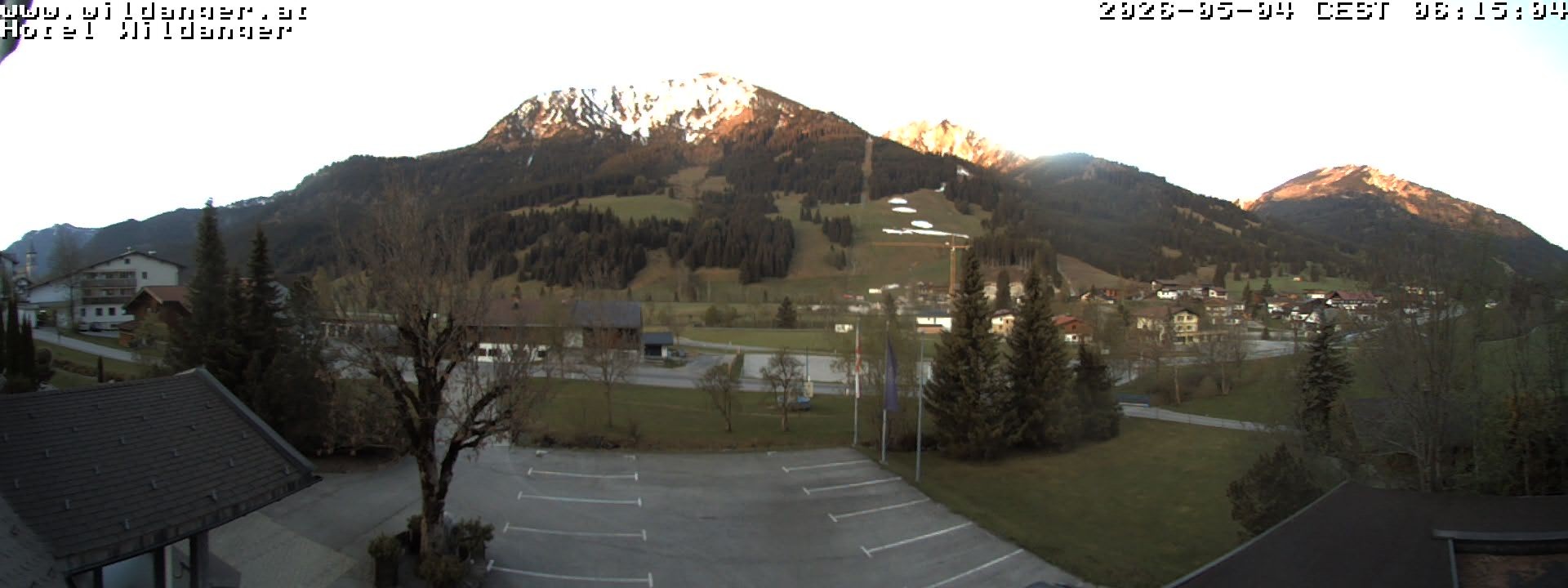 Archiv Foto Webcam Hotel Wildanger - Zöblen