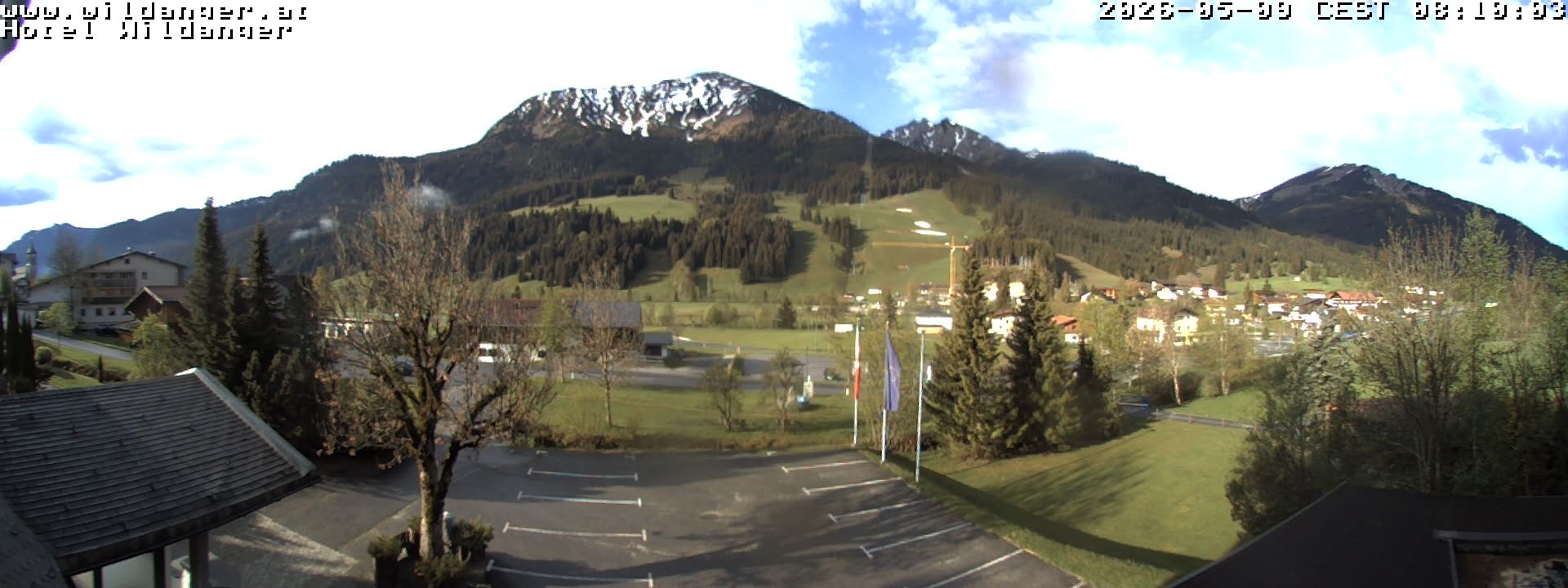 Archived image Webcam Hotel Wildanger - Zöblen