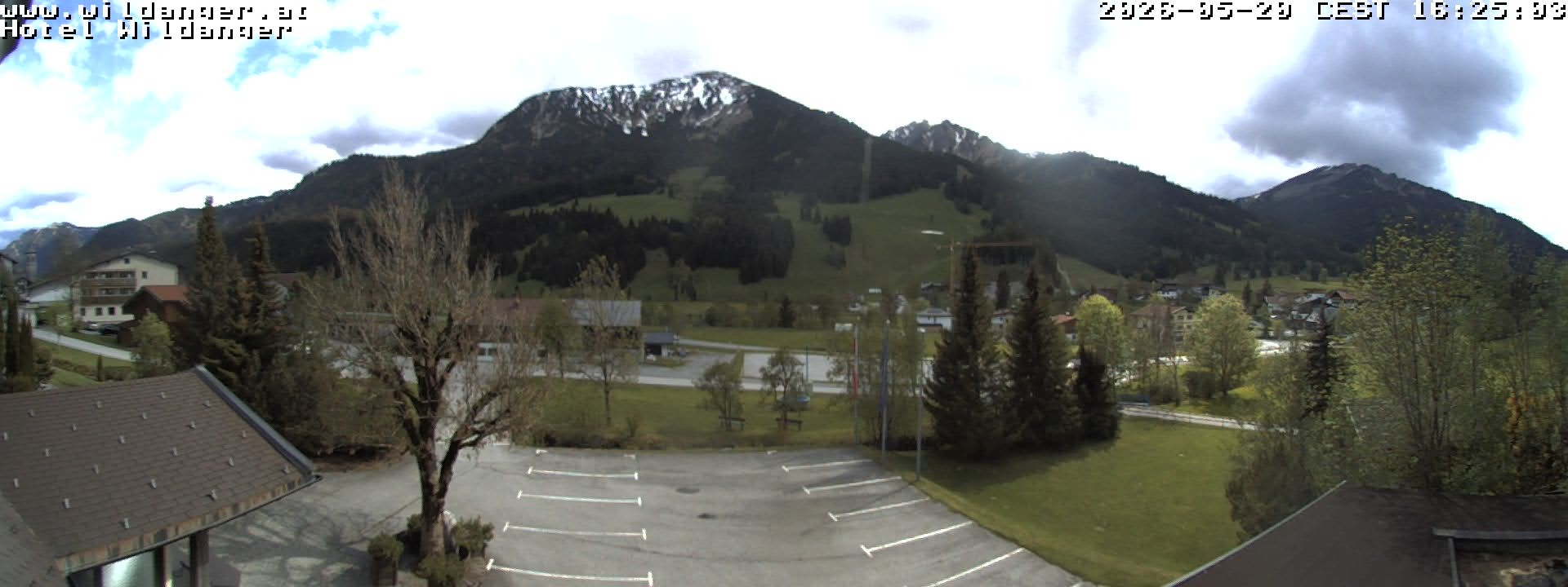 Archived image Webcam Hotel Wildanger - Zöblen