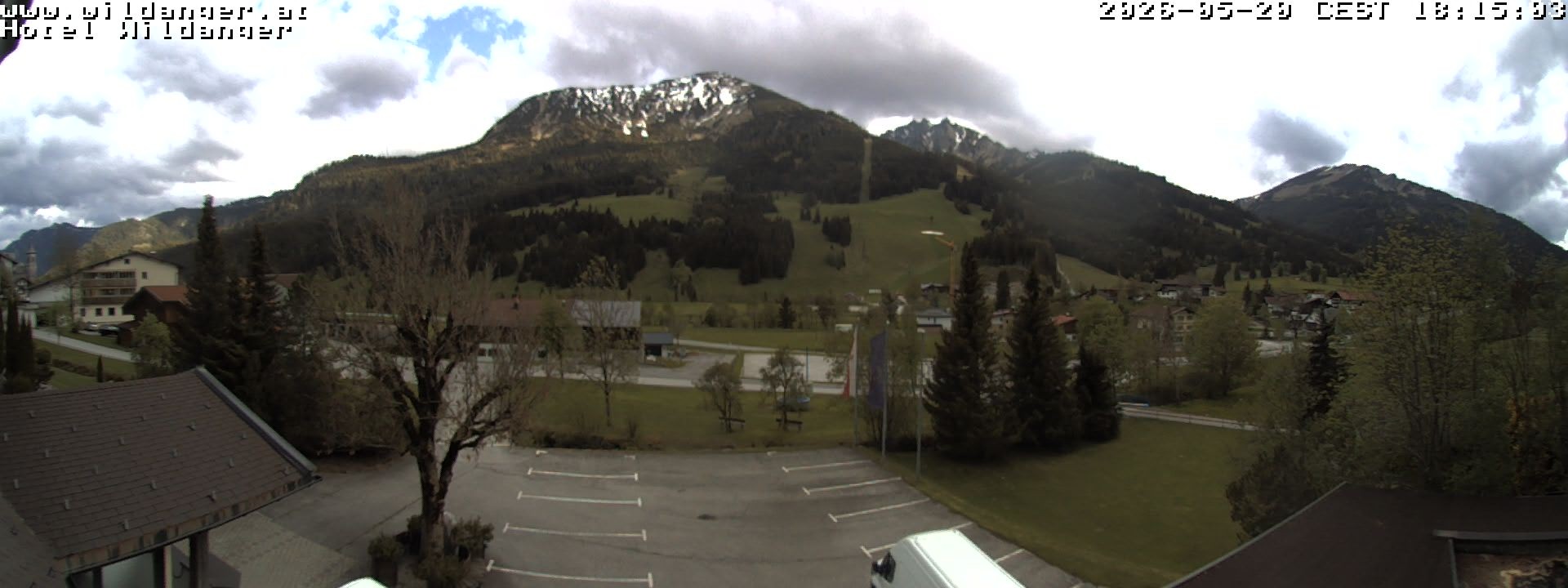 Archived image Webcam Hotel Wildanger - Zöblen