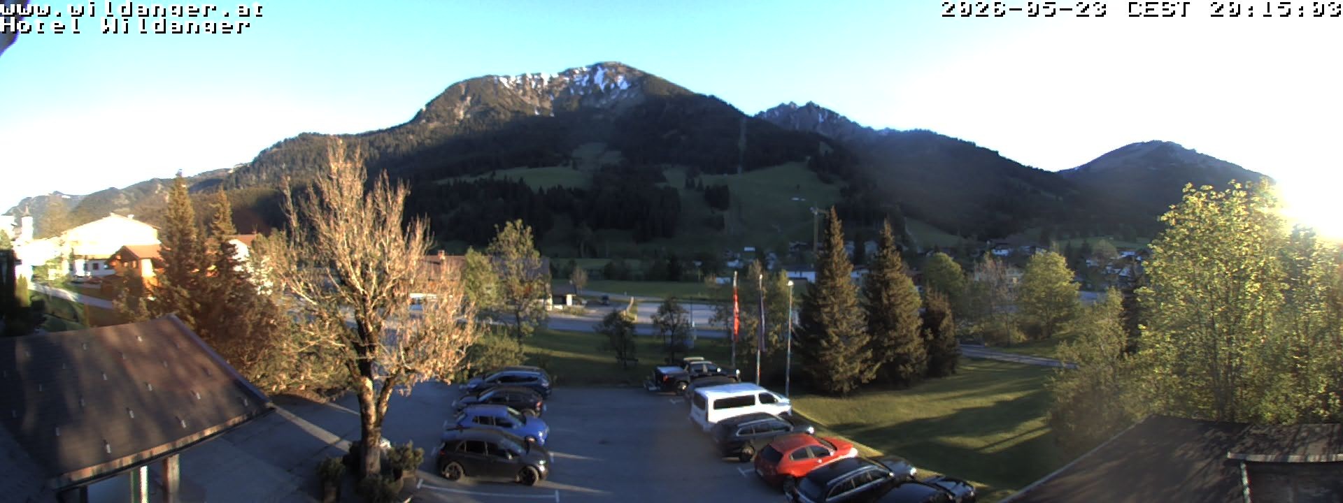 Archiv Foto Webcam Hotel Wildanger - Zöblen