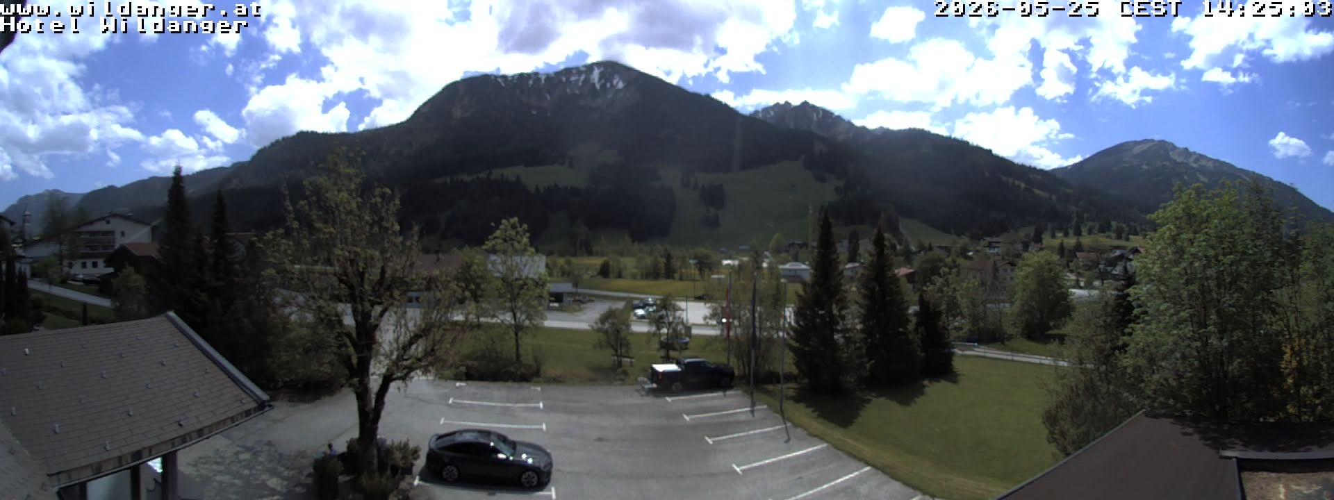 Archiv Foto Webcam Hotel Wildanger - Zöblen
