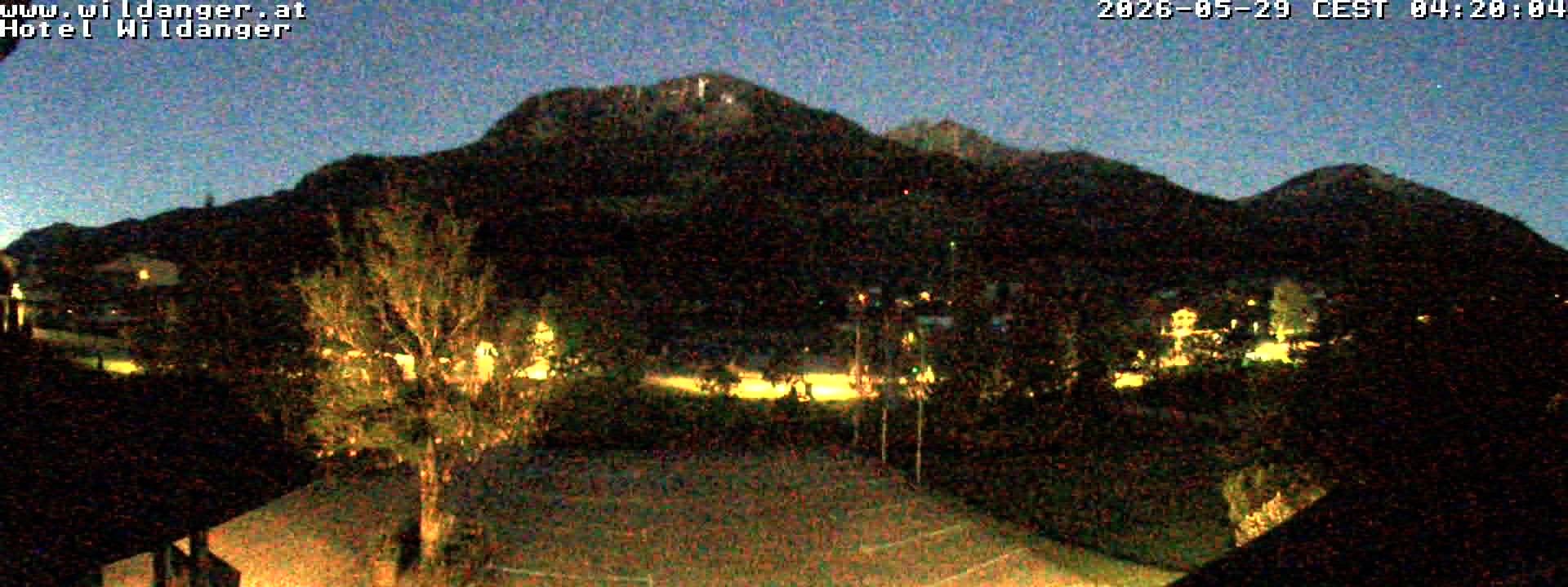 Archiv Foto Webcam Hotel Wildanger - Zöblen