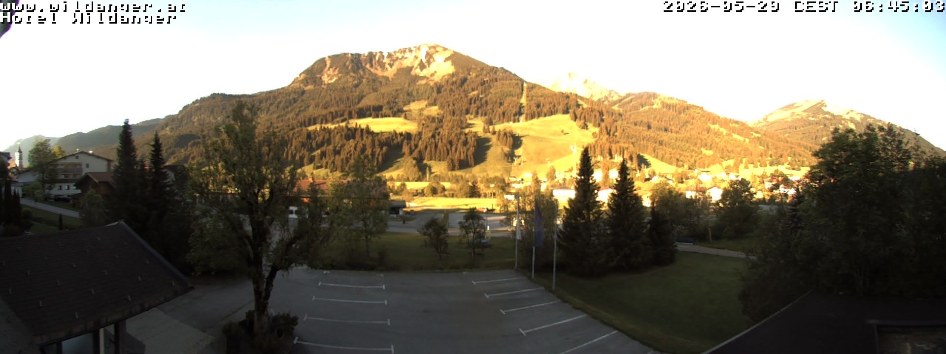 Archiv Foto Webcam Hotel Wildanger - Zöblen