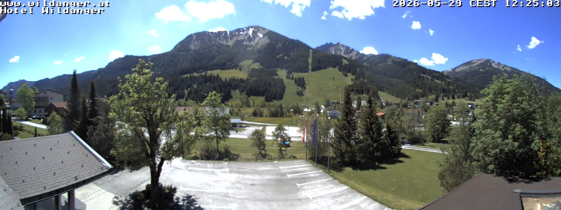 Archiv Foto Webcam Hotel Wildanger - Zöblen