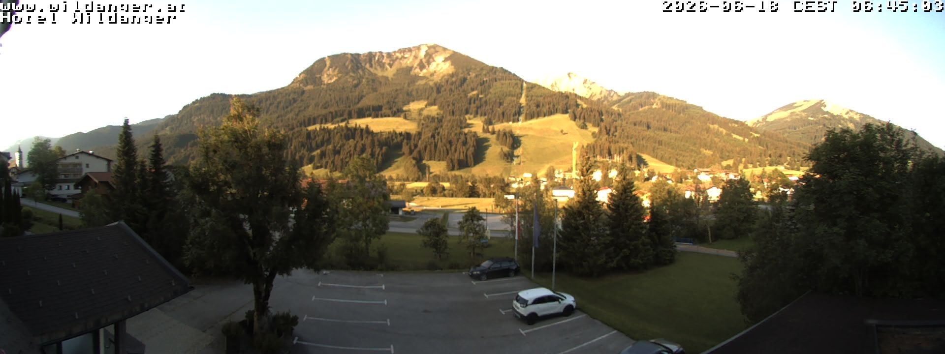 Archived image Webcam Hotel Wildanger - Zöblen