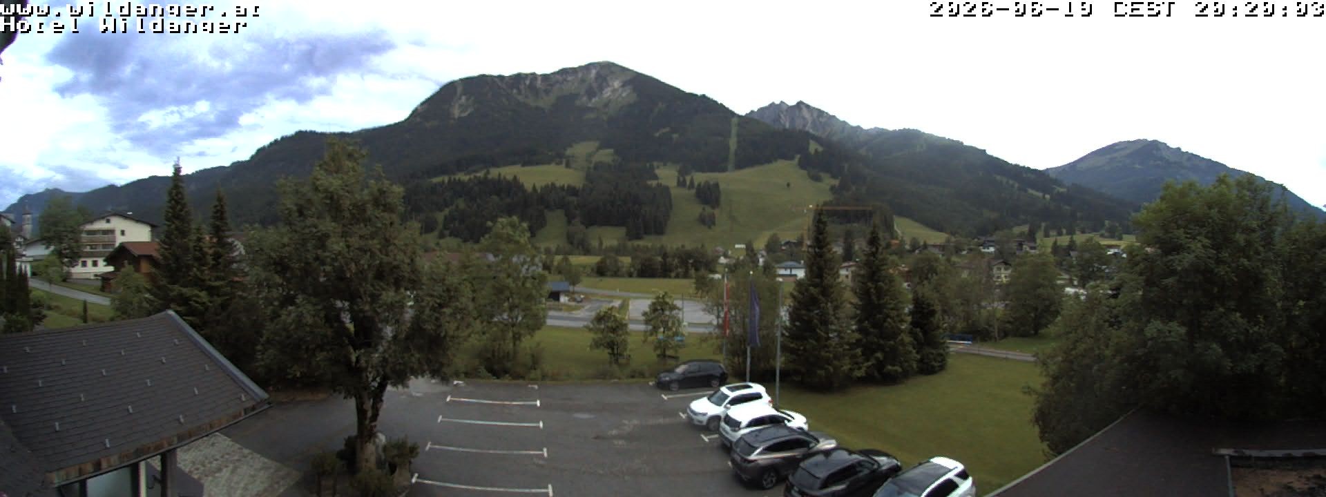 Archiv Foto Webcam Hotel Wildanger - Zöblen