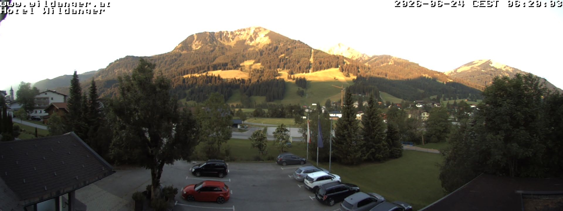 Archived image Webcam Hotel Wildanger - Zöblen