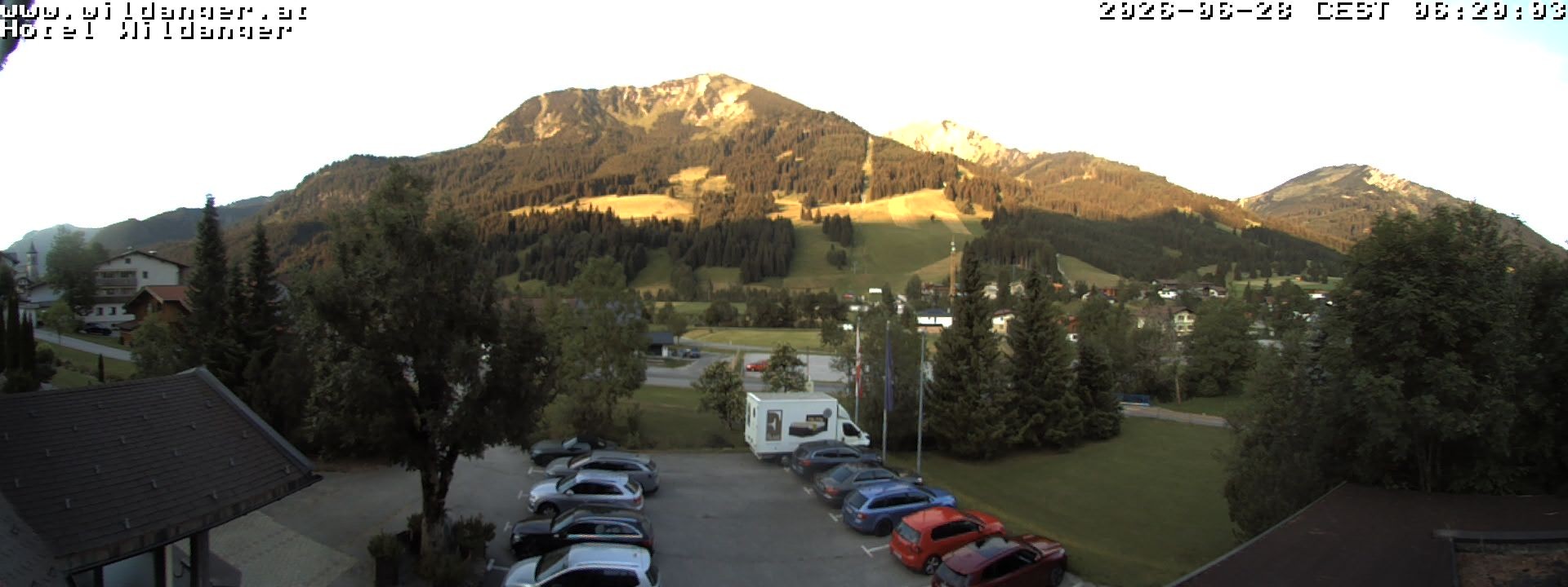 Archiv Foto Webcam Hotel Wildanger - Zöblen