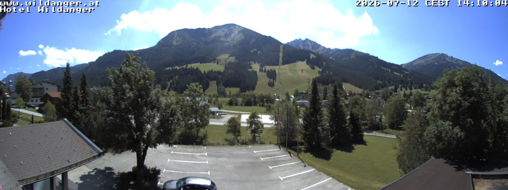 Archived image Webcam Hotel Wildanger - Zöblen