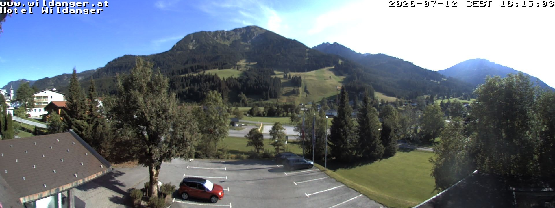 Archived image Webcam Hotel Wildanger - Zöblen