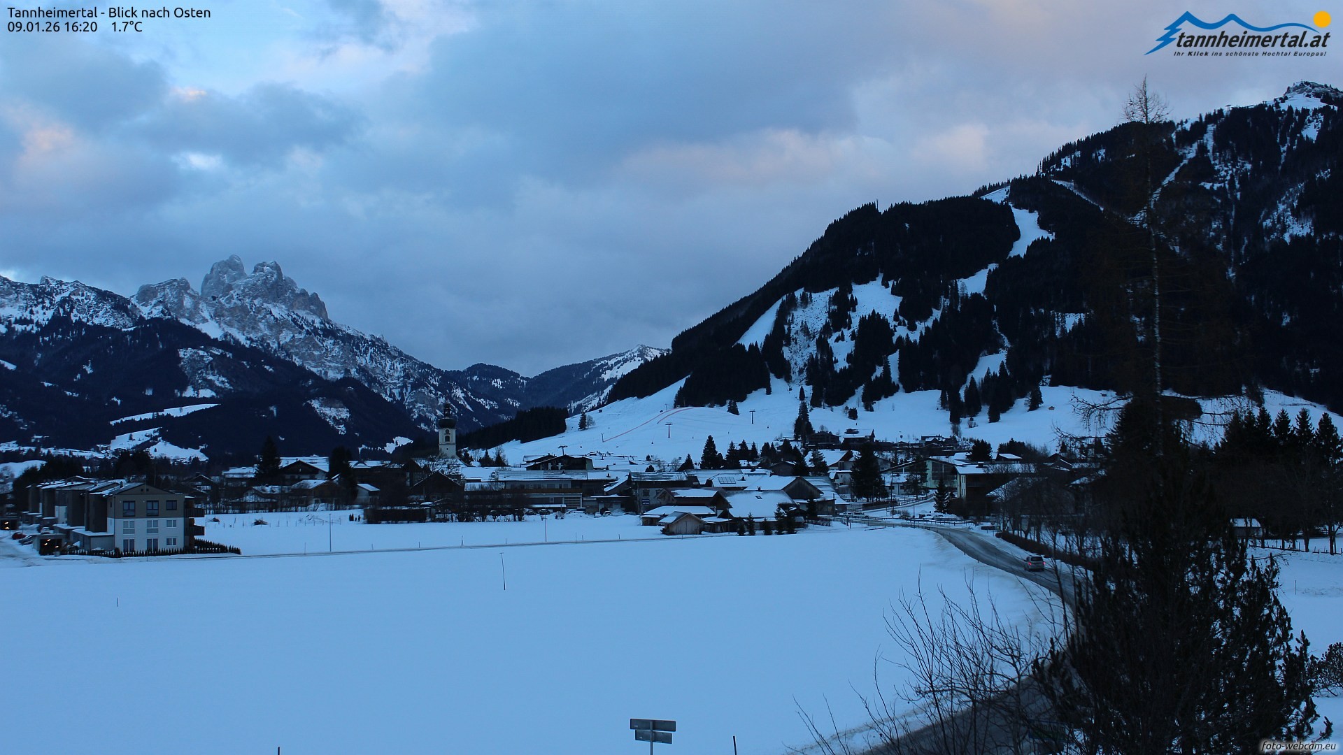 Archiv Foto Webcam Blick ins Tannheimer Tal