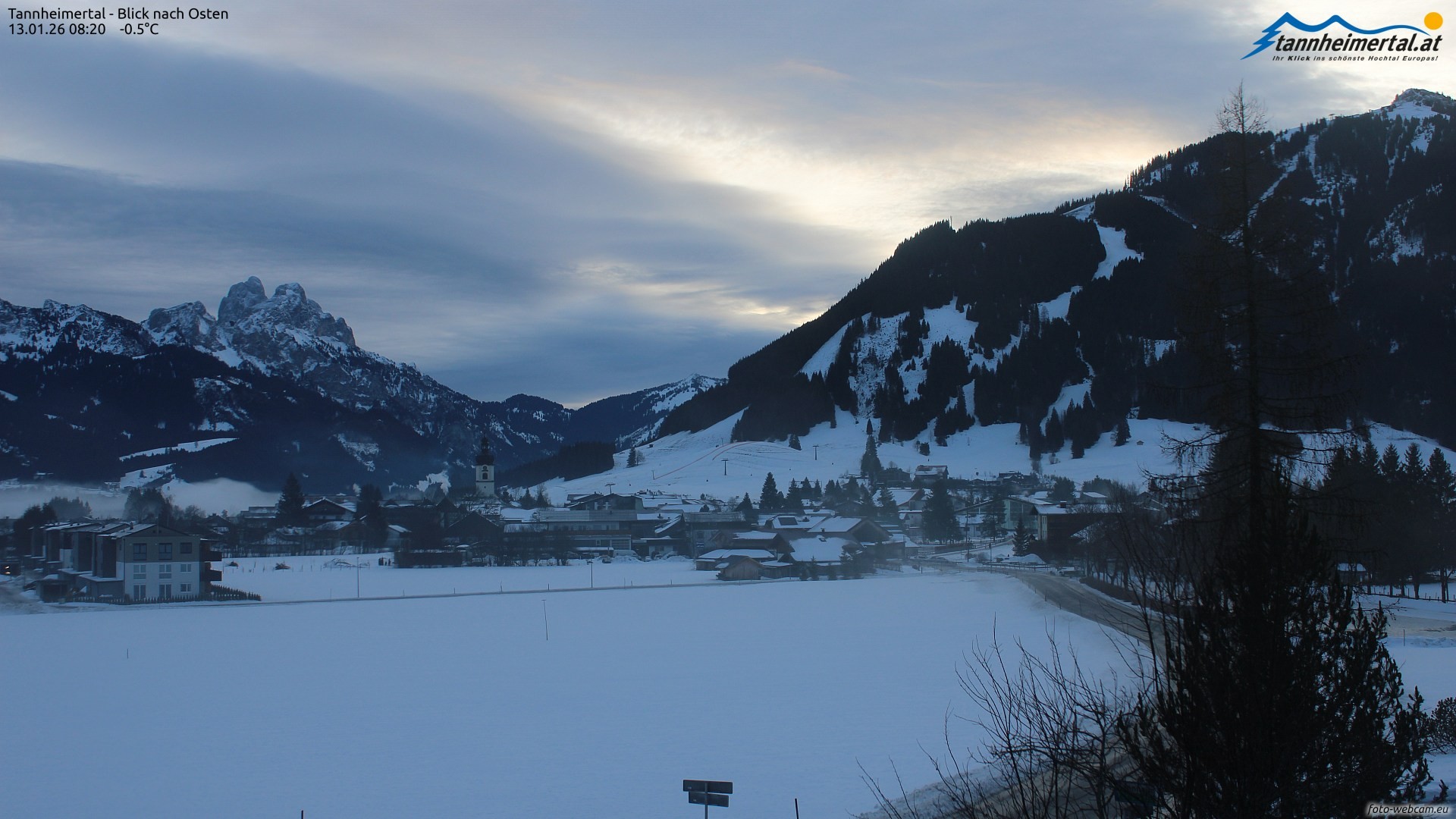 Archiv Foto Webcam Blick ins Tannheimer Tal