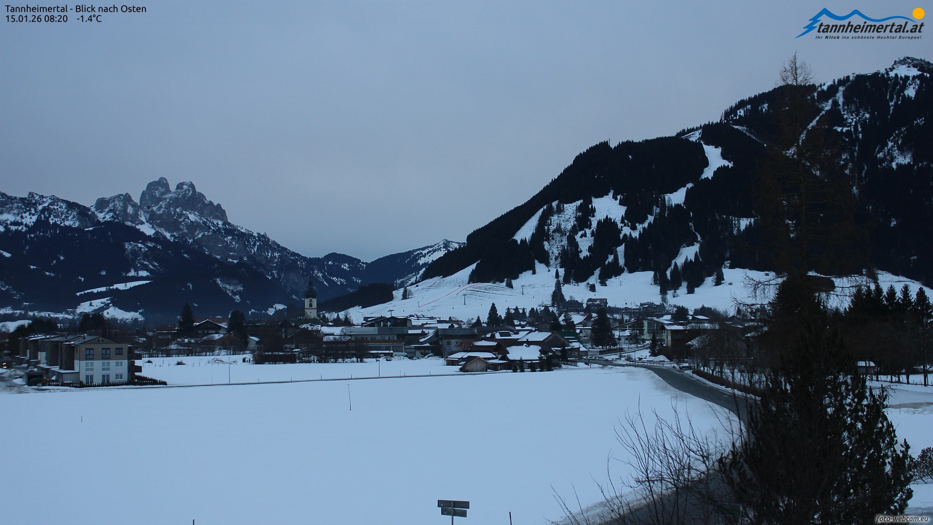 Archiv Foto Webcam Blick ins Tannheimer Tal