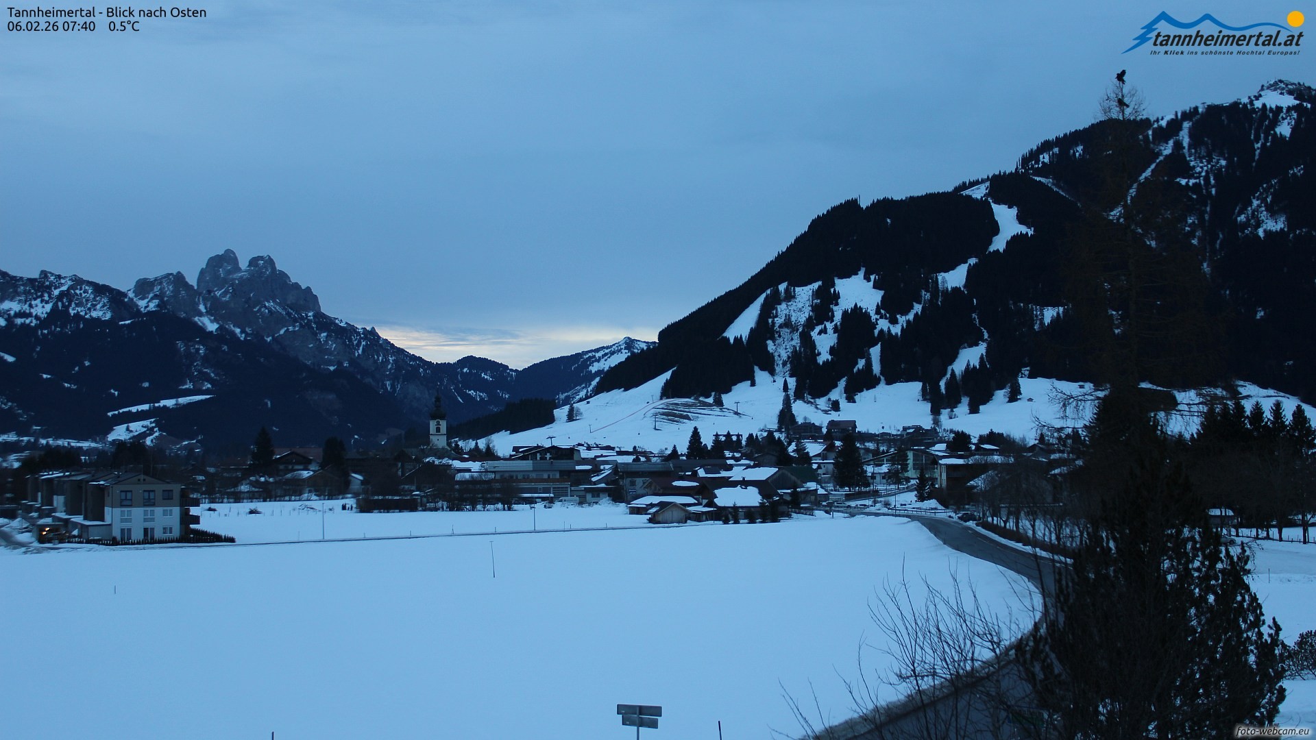 Archiv Foto Webcam Blick ins Tannheimer Tal