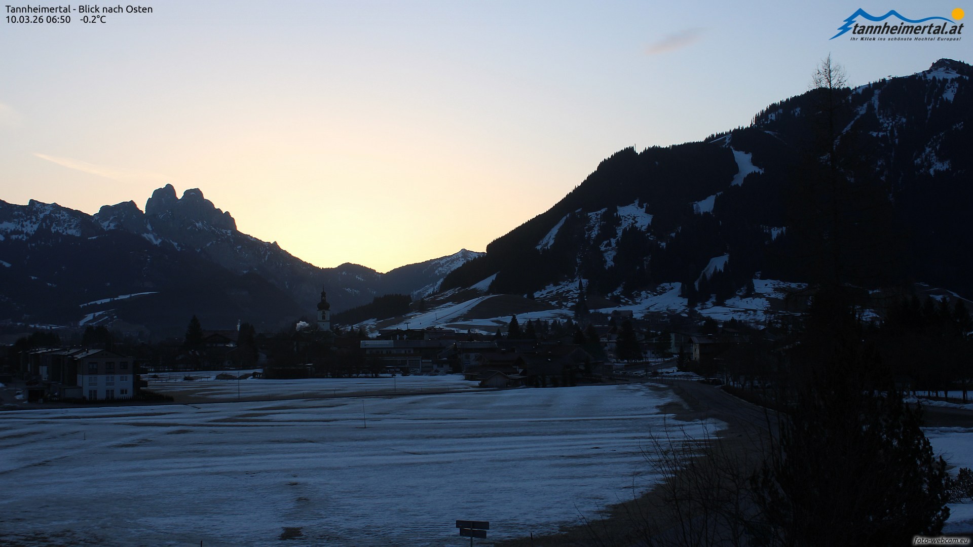 Archiv Foto Webcam Blick ins Tannheimer Tal