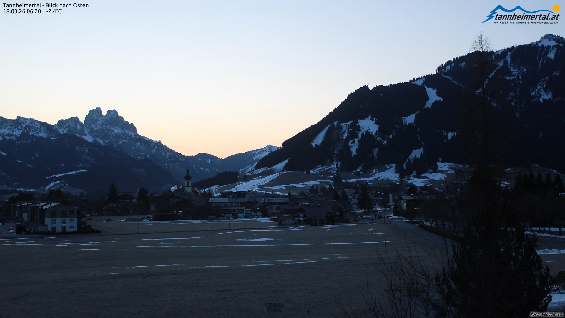 Archiv Foto Webcam Blick ins Tannheimer Tal