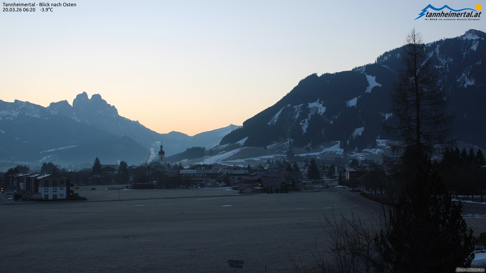 Archiv Foto Webcam Blick ins Tannheimer Tal