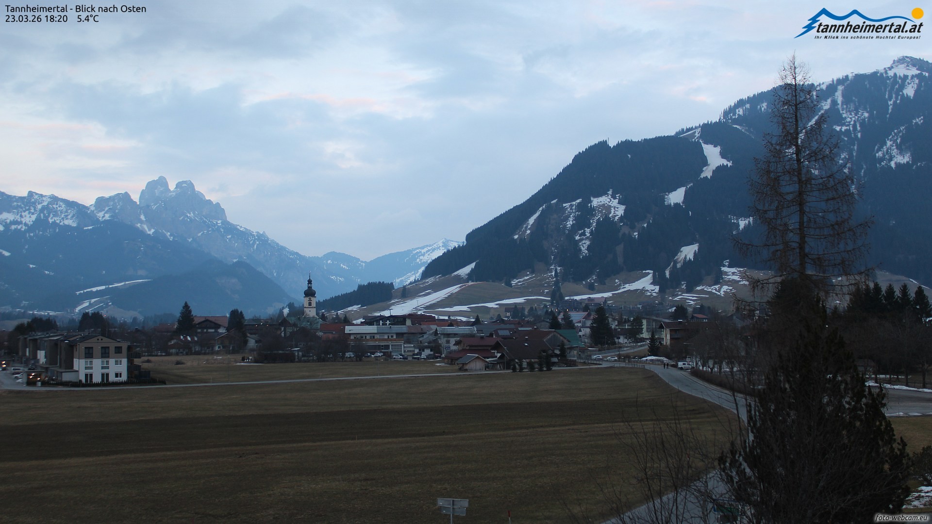 Archiv Foto Webcam Blick ins Tannheimer Tal