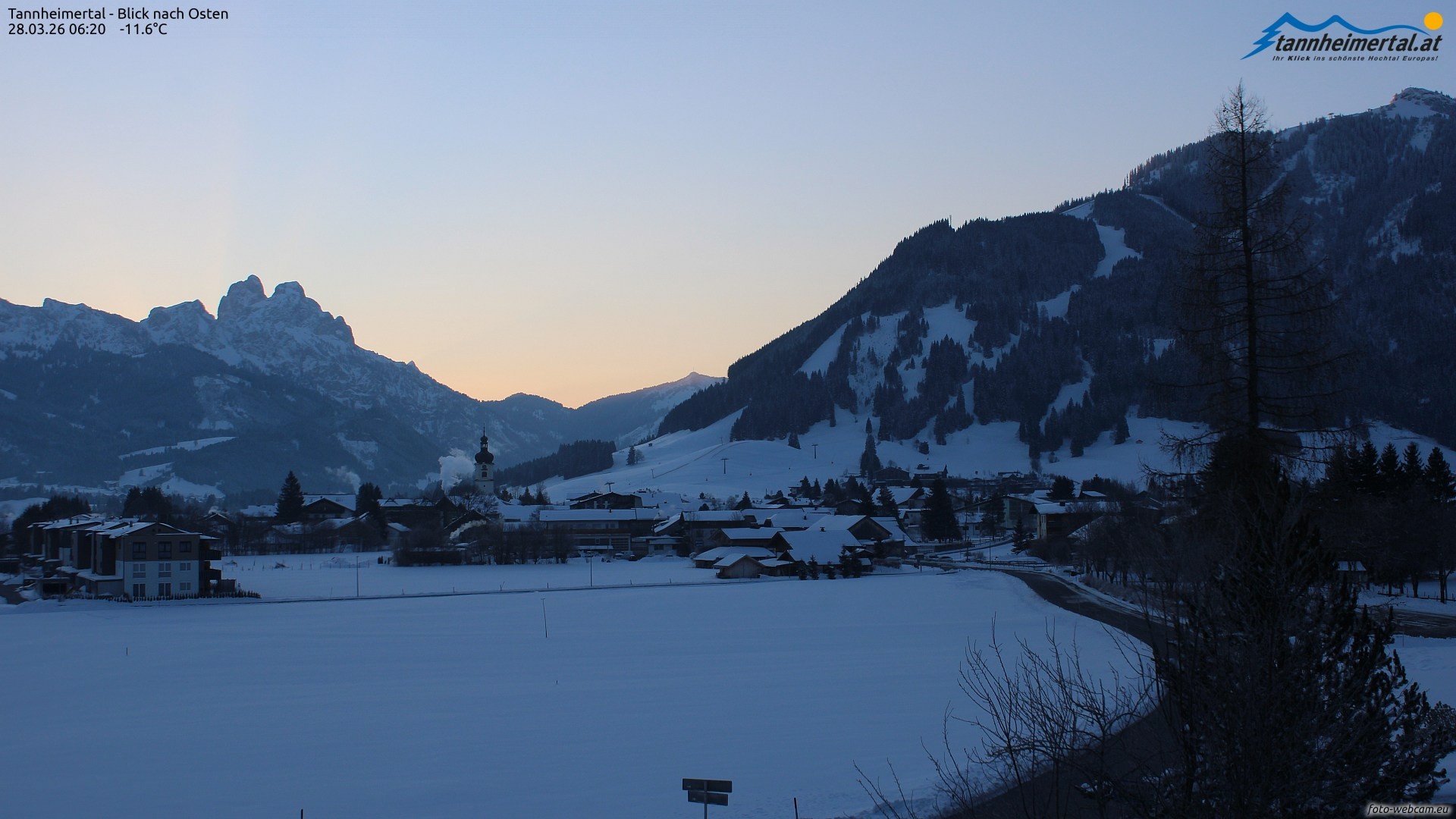 Archiv Foto Webcam Blick ins Tannheimer Tal