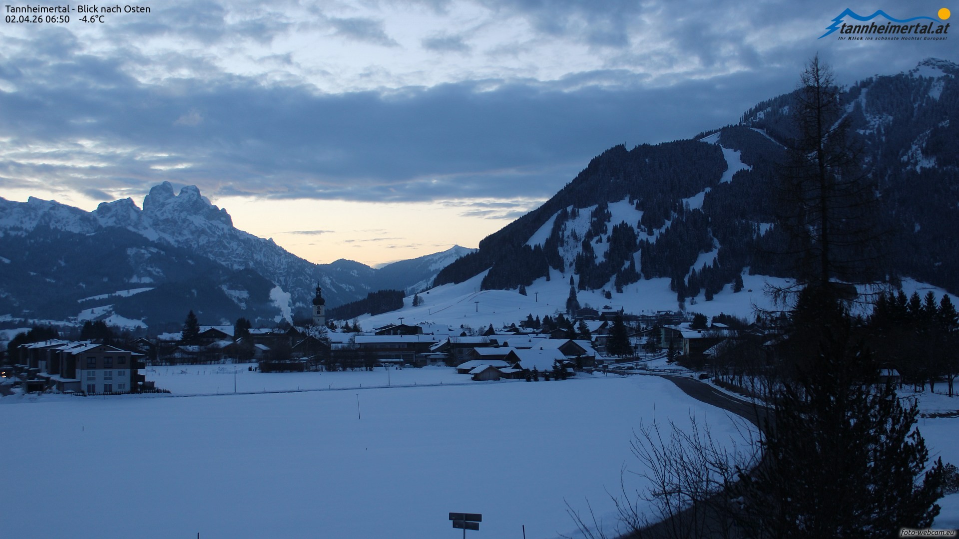 Archiv Foto Webcam Blick ins Tannheimer Tal