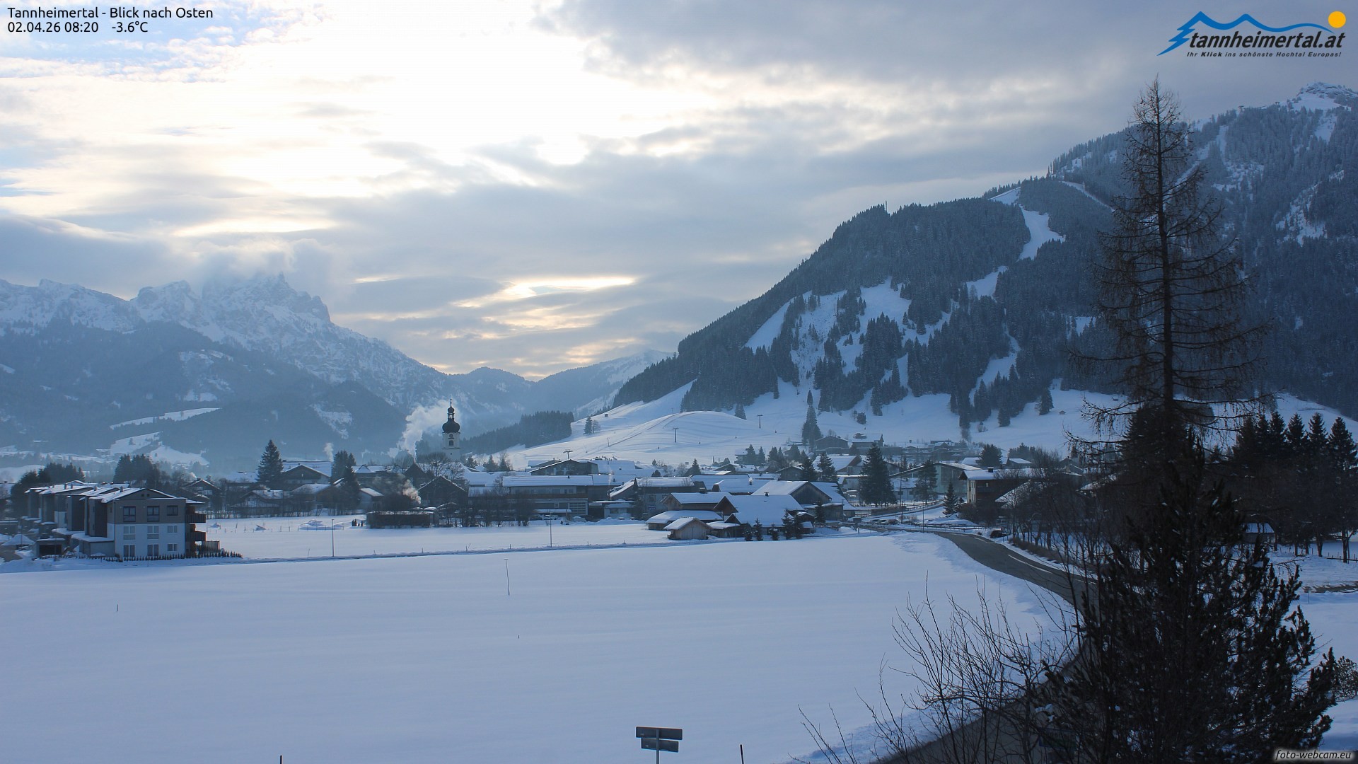 Archiv Foto Webcam Blick ins Tannheimer Tal