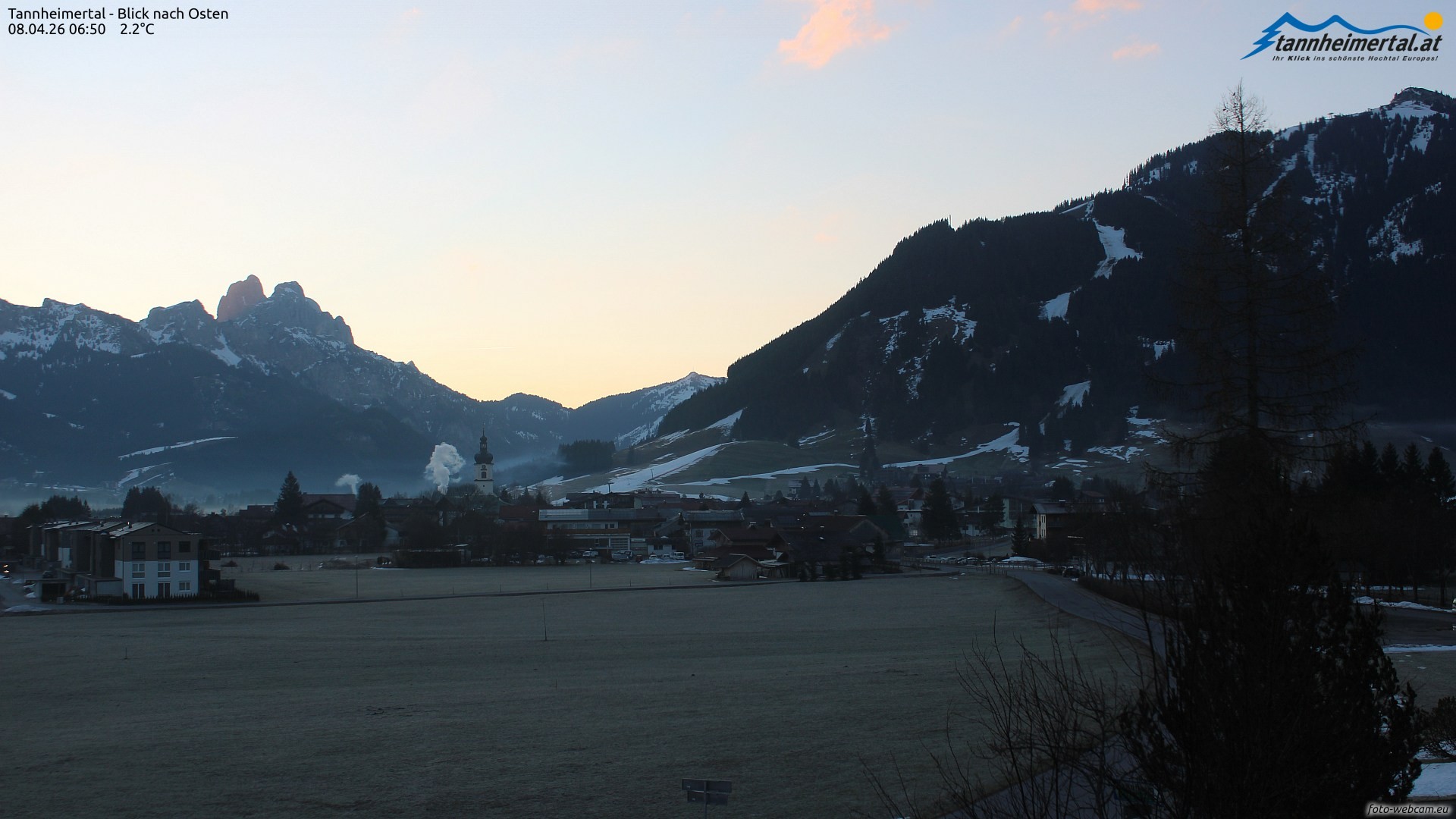 Archiv Foto Webcam Blick ins Tannheimer Tal