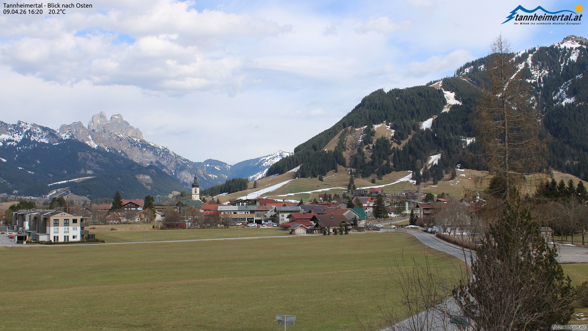 Archiv Foto Webcam Blick ins Tannheimer Tal