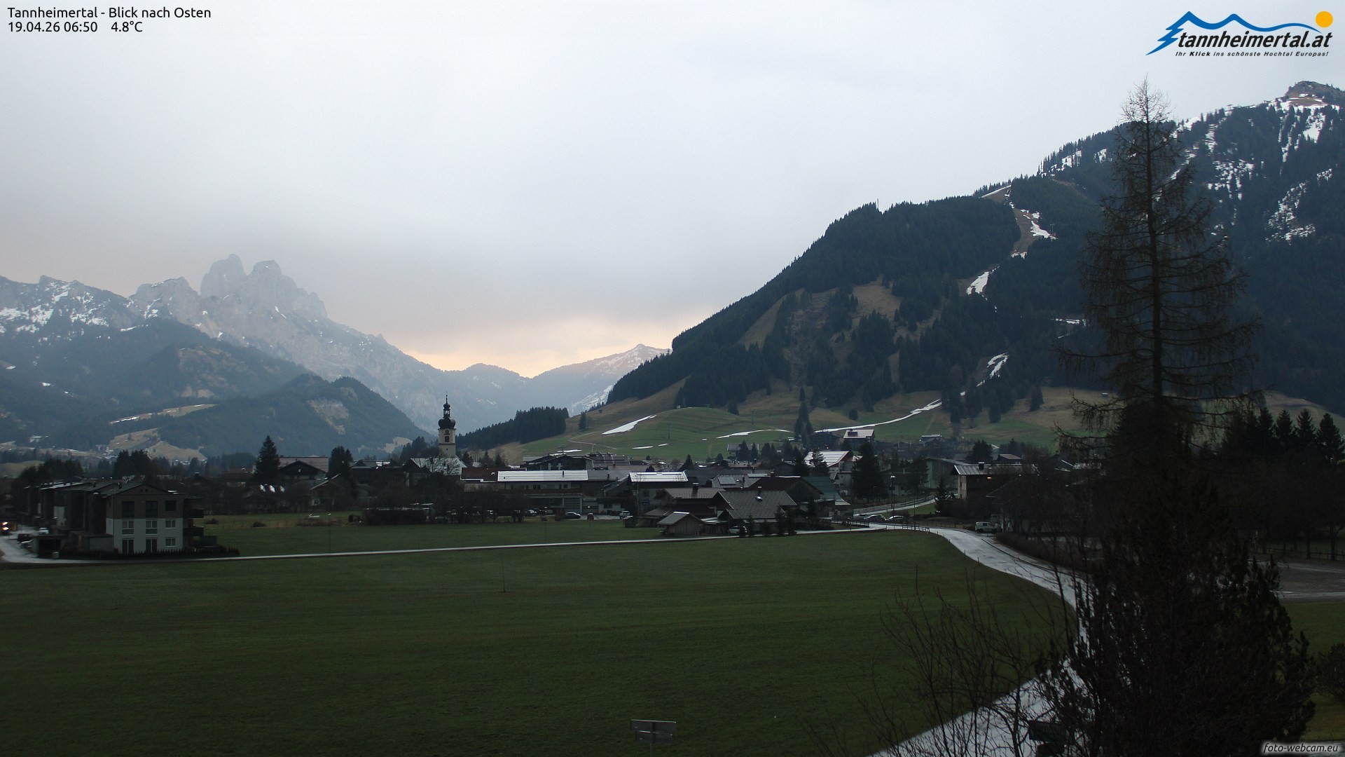 Archiv Foto Webcam Blick ins Tannheimer Tal