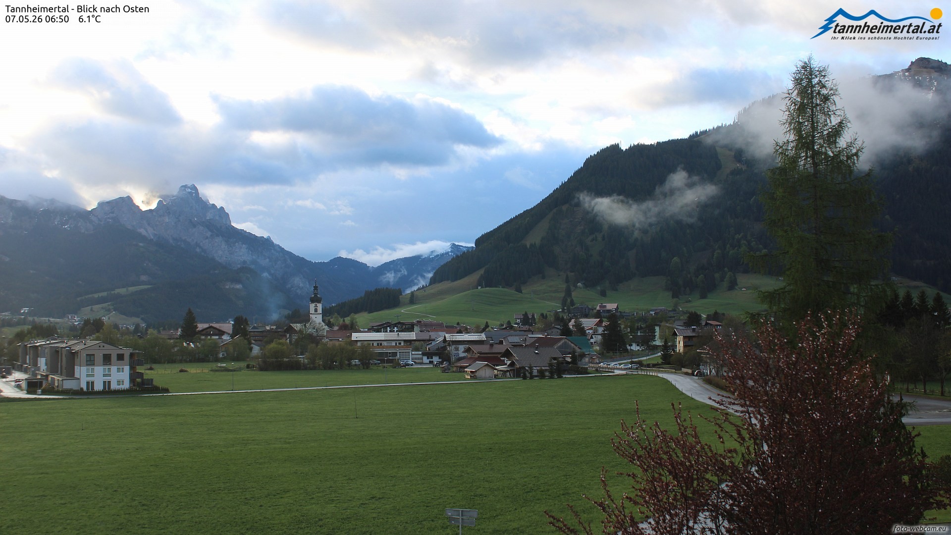 Archiv Foto Webcam Blick ins Tannheimer Tal