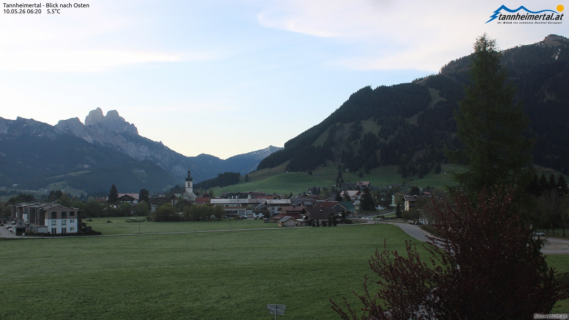 Archiv Foto Webcam Blick ins Tannheimer Tal
