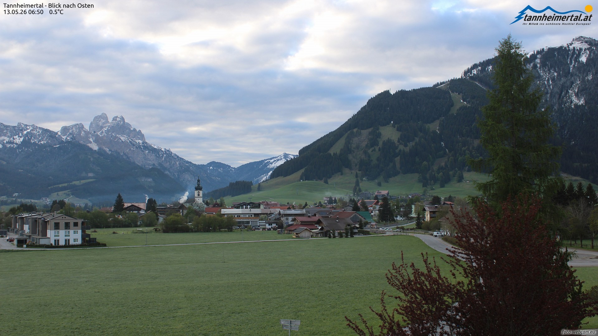 Archiv Foto Webcam Blick ins Tannheimer Tal