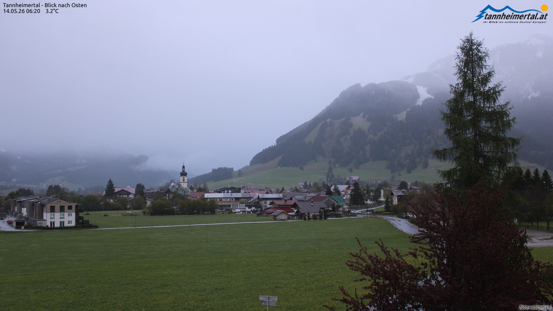 Archiv Foto Webcam Blick ins Tannheimer Tal
