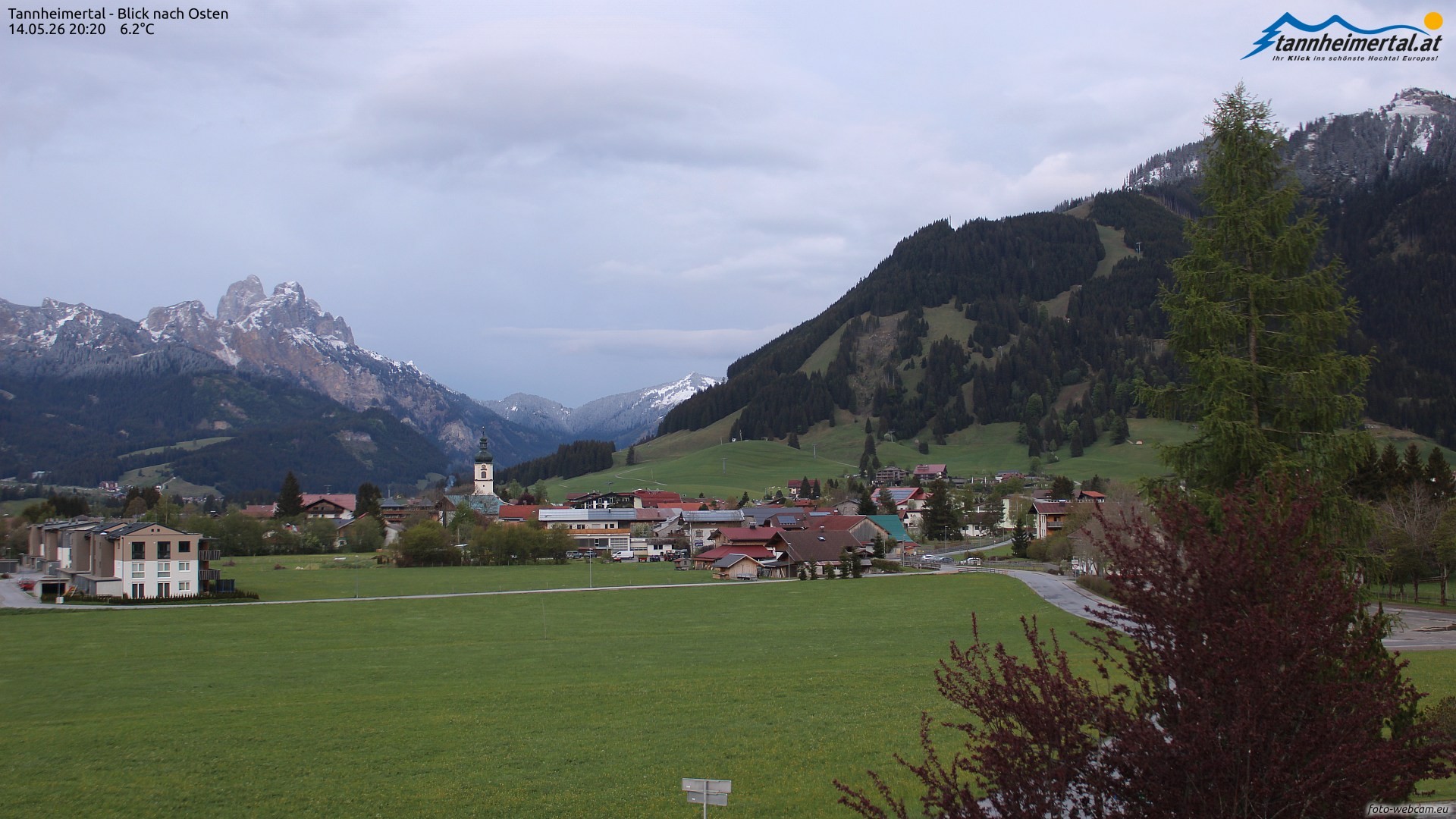 Archiv Foto Webcam Blick ins Tannheimer Tal