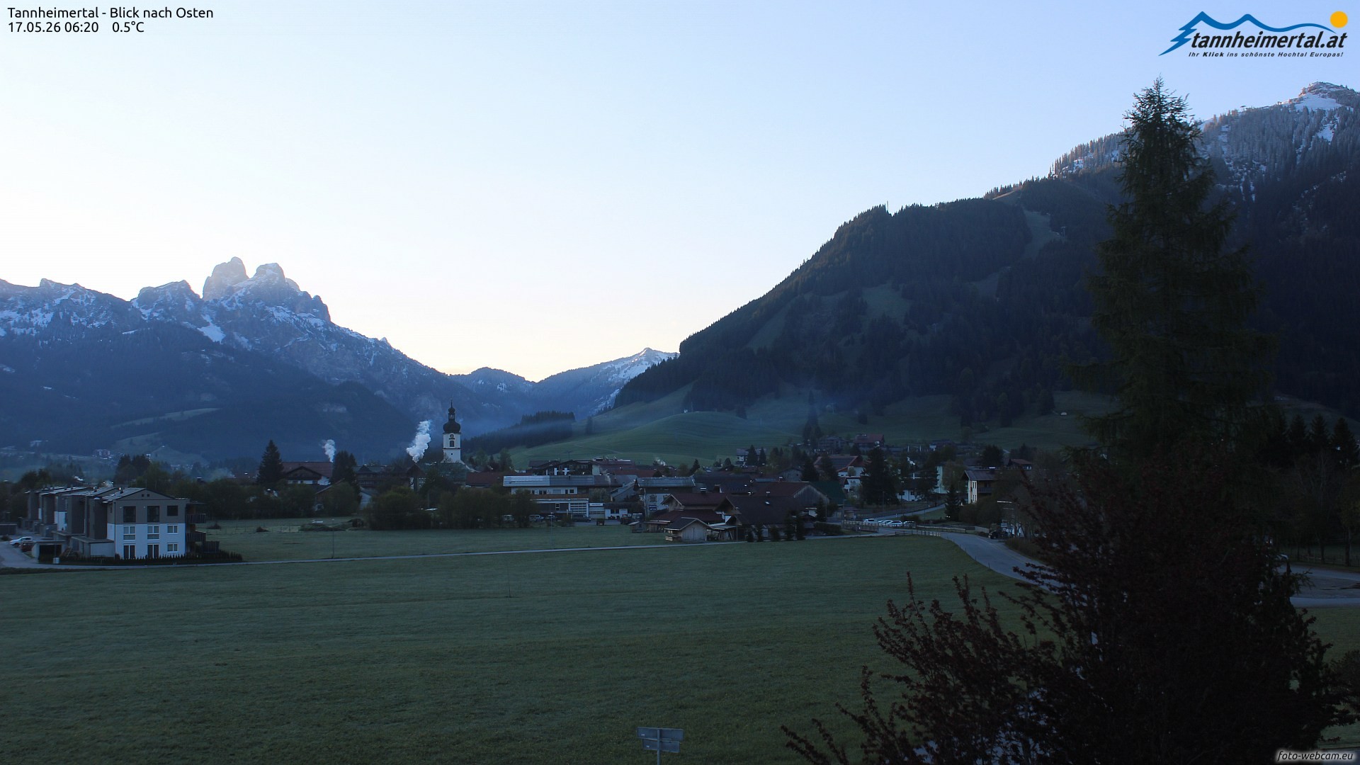 Archiv Foto Webcam Blick ins Tannheimer Tal