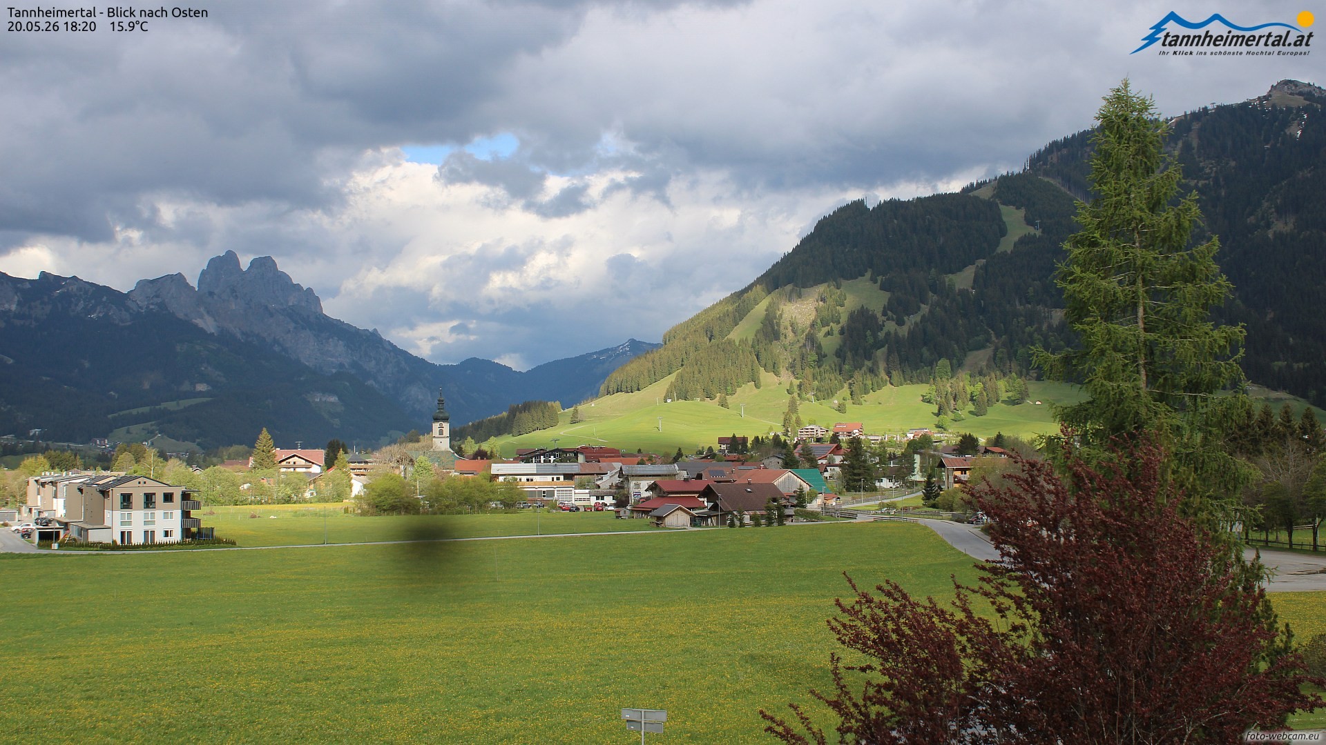 Archiv Foto Webcam Blick ins Tannheimer Tal