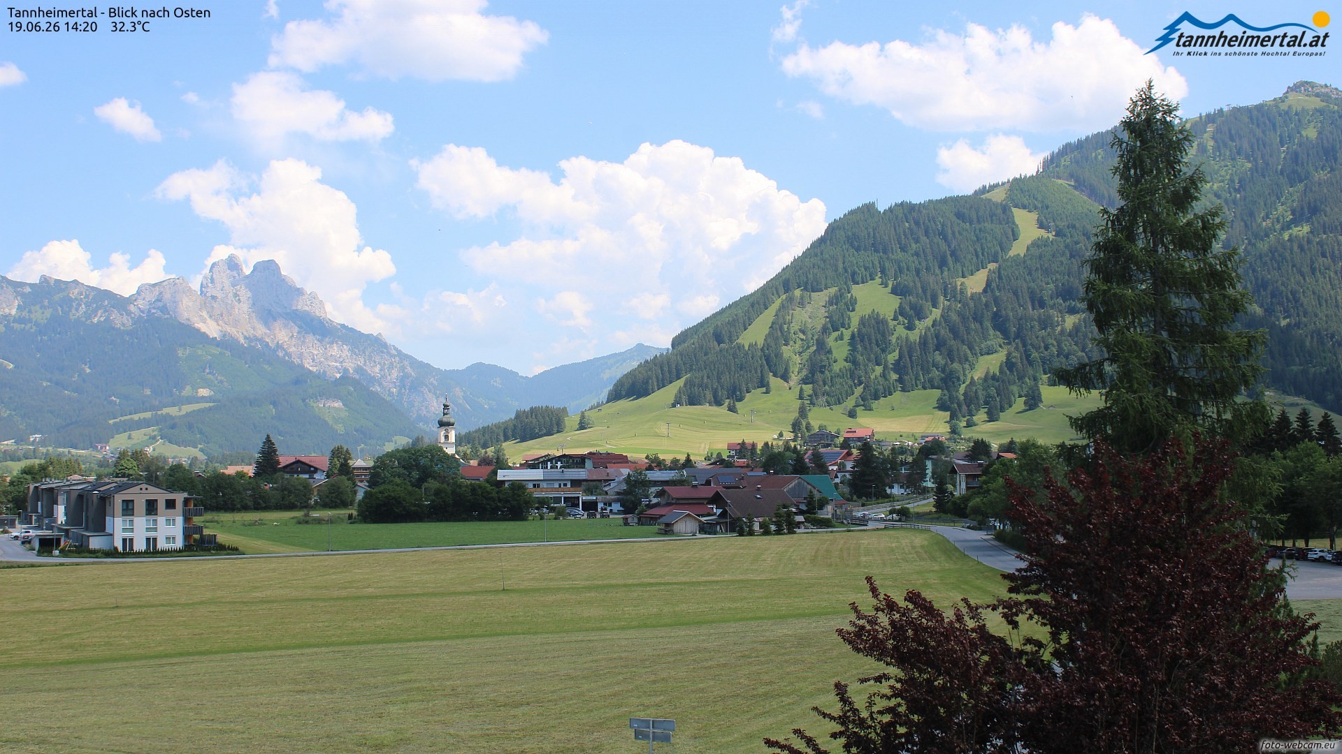 Archiv Foto Webcam Blick ins Tannheimer Tal