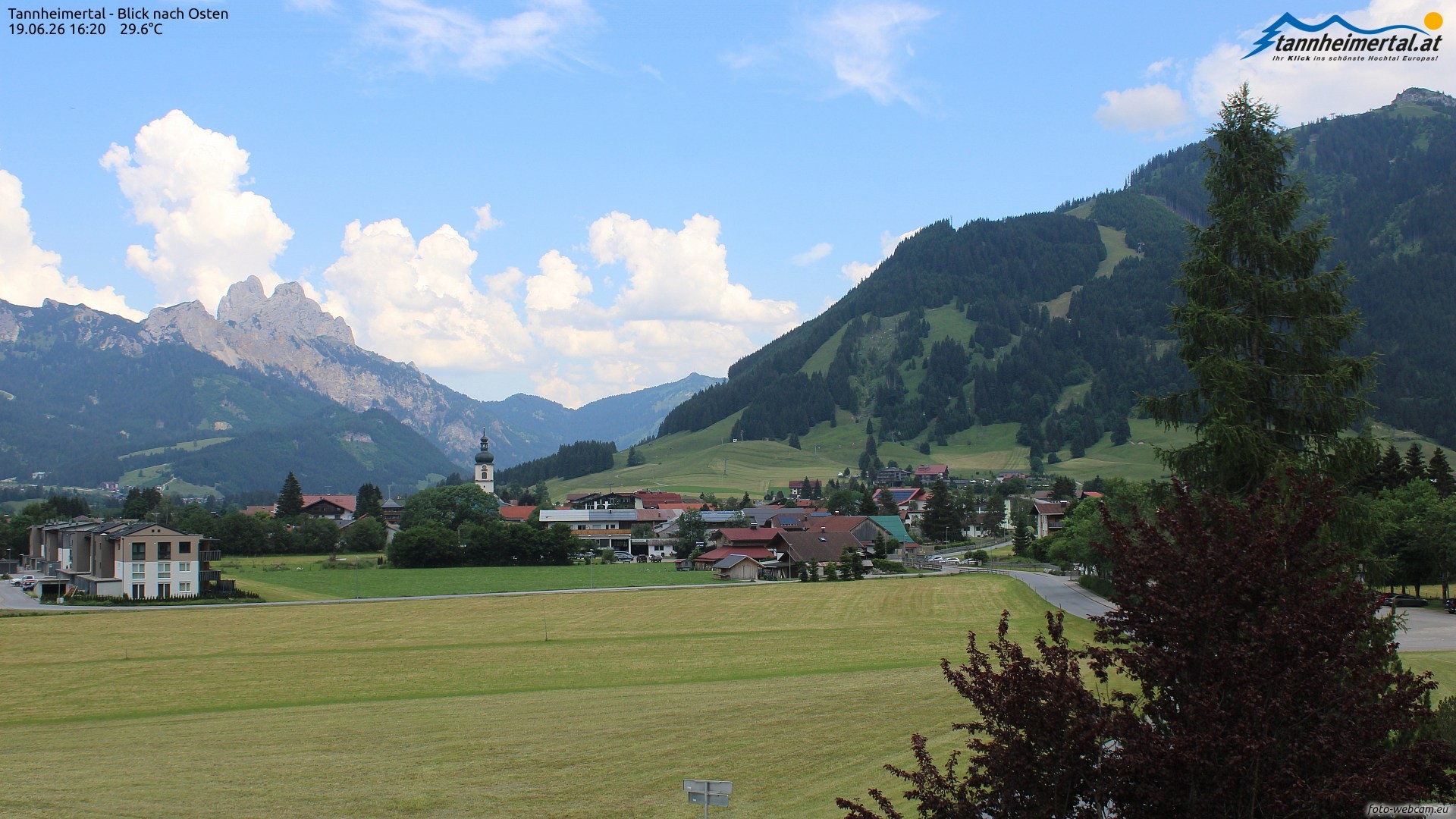 Archiv Foto Webcam Blick ins Tannheimer Tal