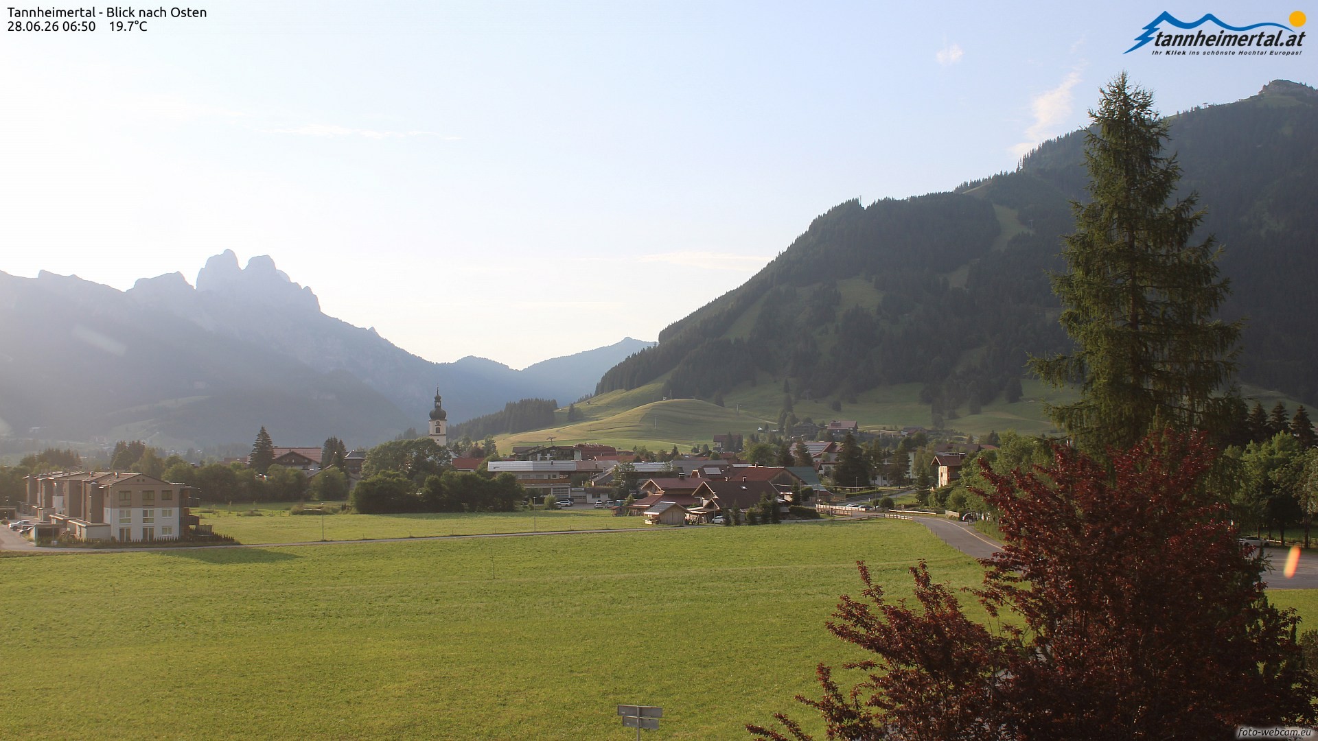 Archiv Foto Webcam Blick ins Tannheimer Tal