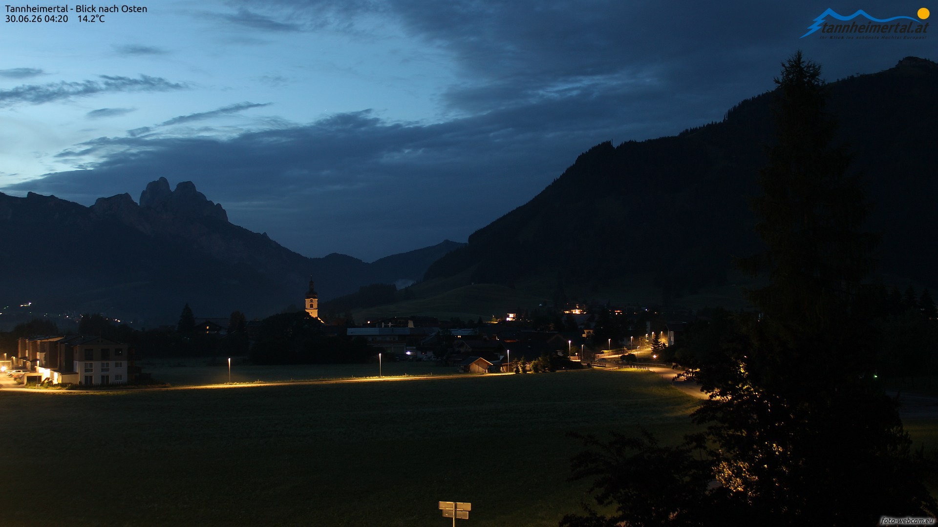 Archiv Foto Webcam Blick ins Tannheimer Tal