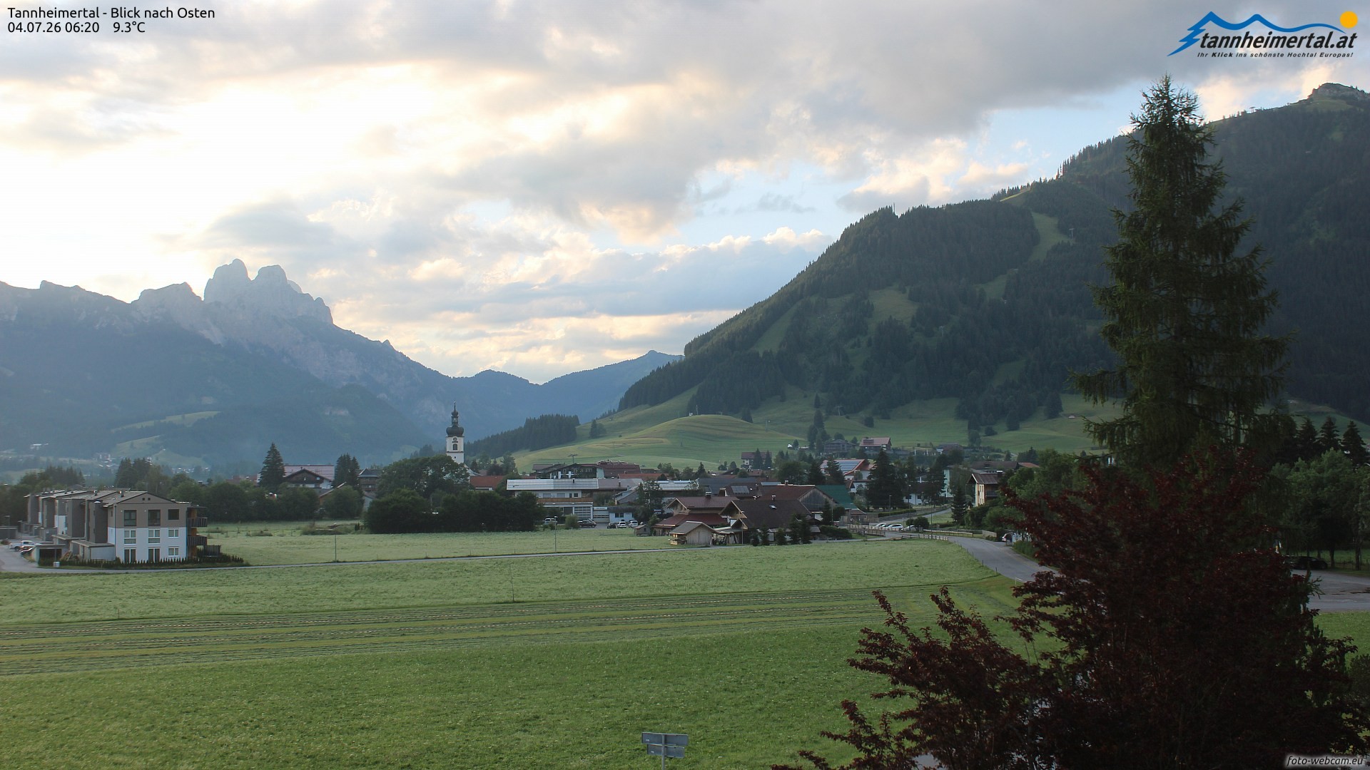 Archiv Foto Webcam Blick ins Tannheimer Tal